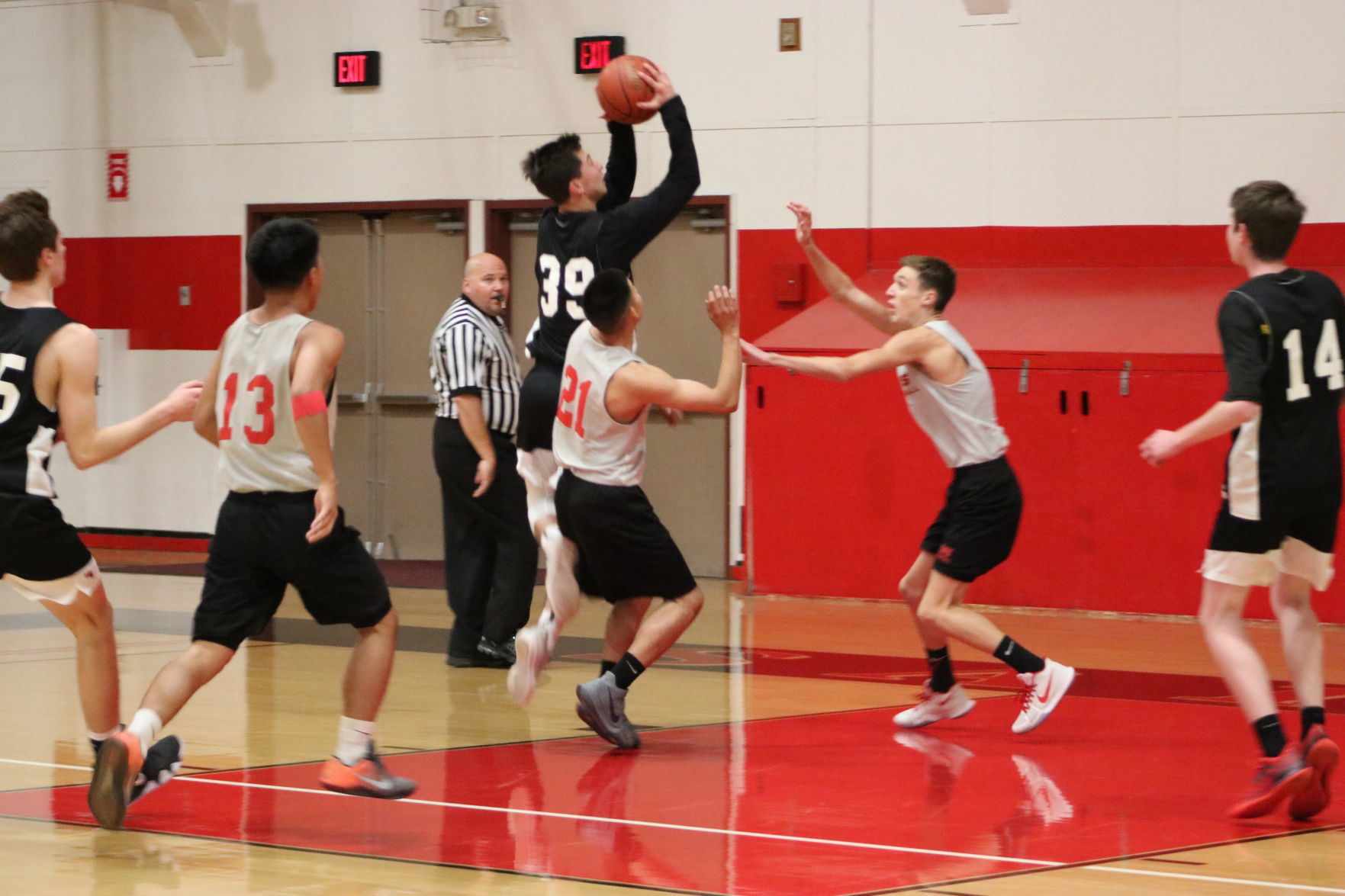 111318 SY SM scrimmage 01.JPG
